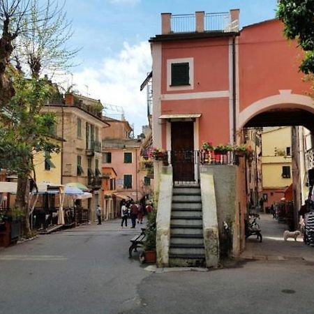 Classic Monterossino Apartment In Old Town Monterosso al Mare Luaran gambar
