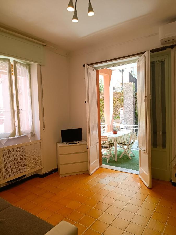 Classic Monterossino Apartment In Old Town Monterosso al Mare Luaran gambar